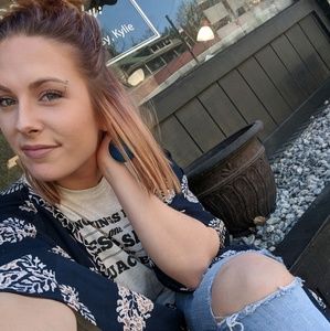 Meet your Posher, Betsy